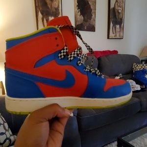 Women clothes and 4.5 boys shoes